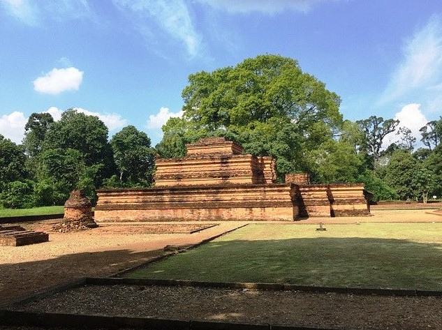 3-Jambi-Muaro Jambi Temple